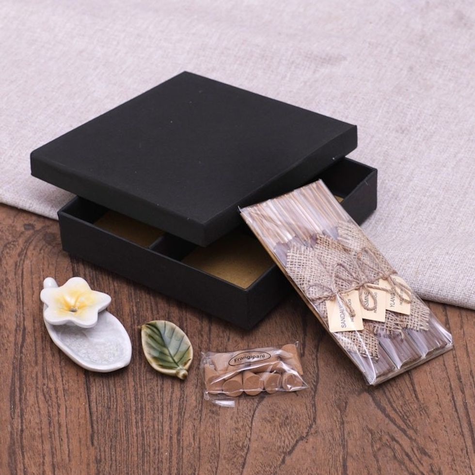 Floral-Themed Ceramic Incense Set 'Balinese Aroma'