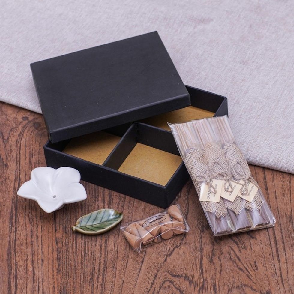 Jasmine and Sandalwood Ceramic Incense Set 'Balinese Frangipani'