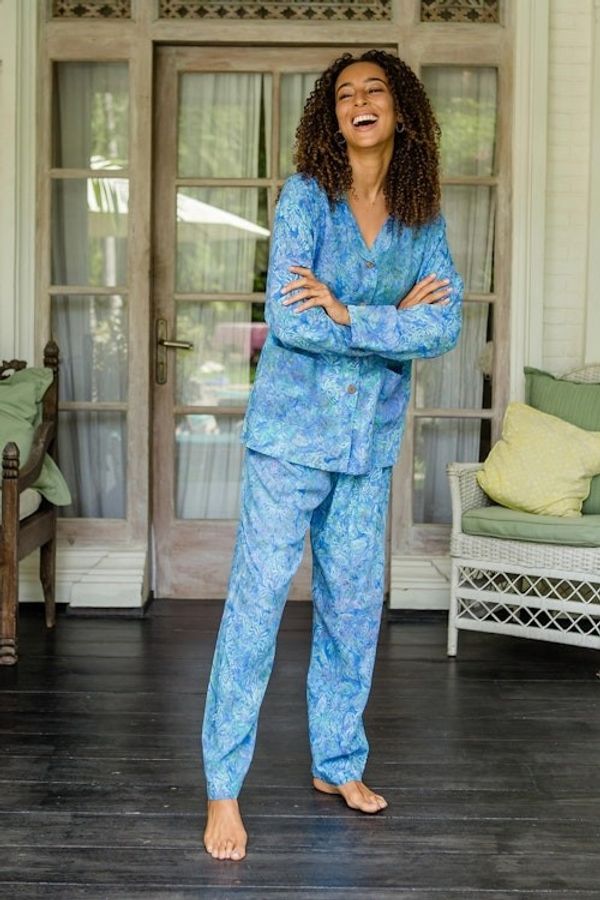 Alternate image for Tie-Dye Rayon Pajama Set from Bali Balinese Leaves