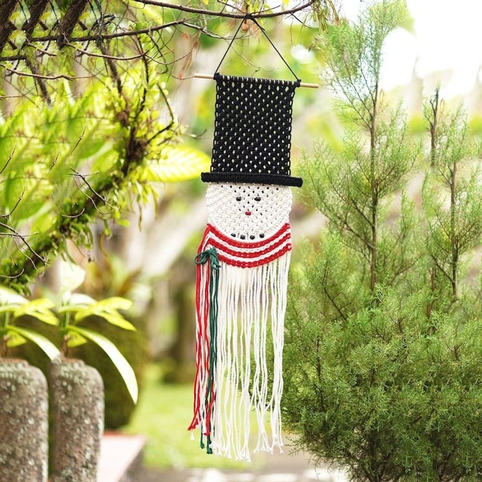 Holiday Snowman Macrame Wall Hanging 'Charming Snowman'