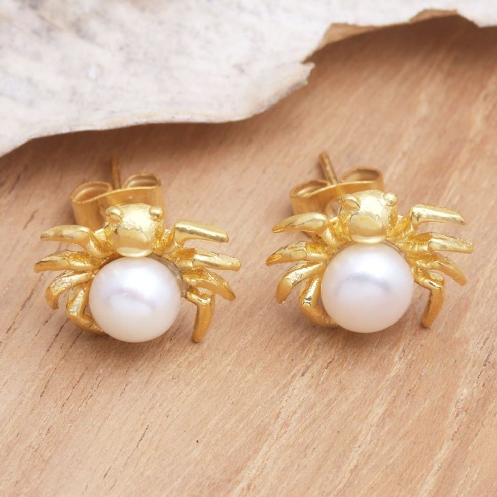 Cultured Pearl Earrings in 18k Gold 'Crafty Spider'