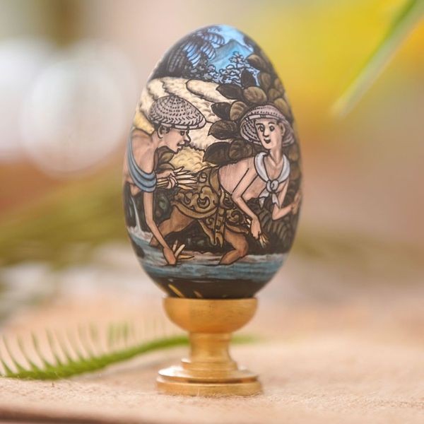 Alternate image for Hand-Painted Indonesian Wood Egg Sculpture Juru Pencar