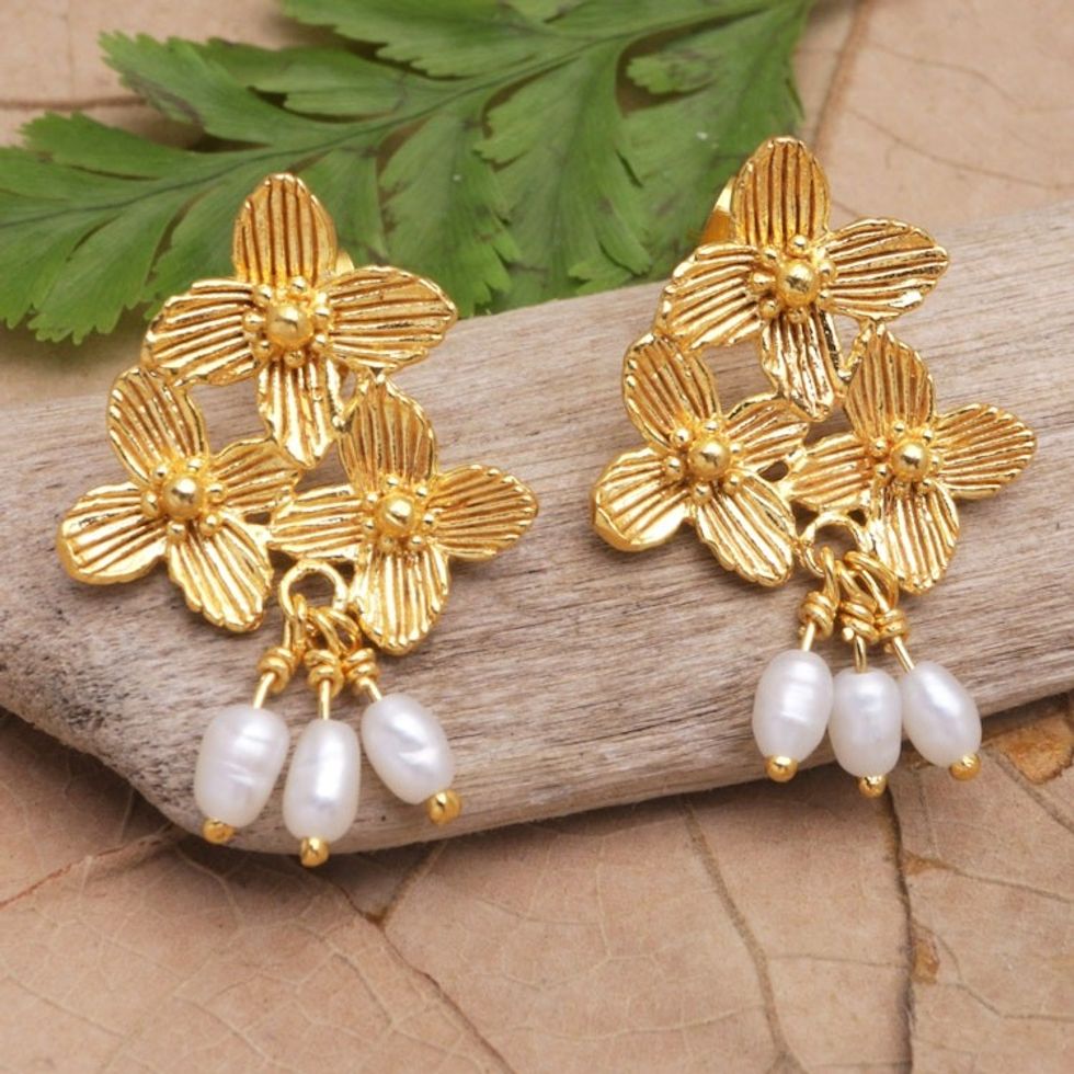 22k Gold-Plated Dangle Earrings with Cultured Pearls 'Blooming Trinity'