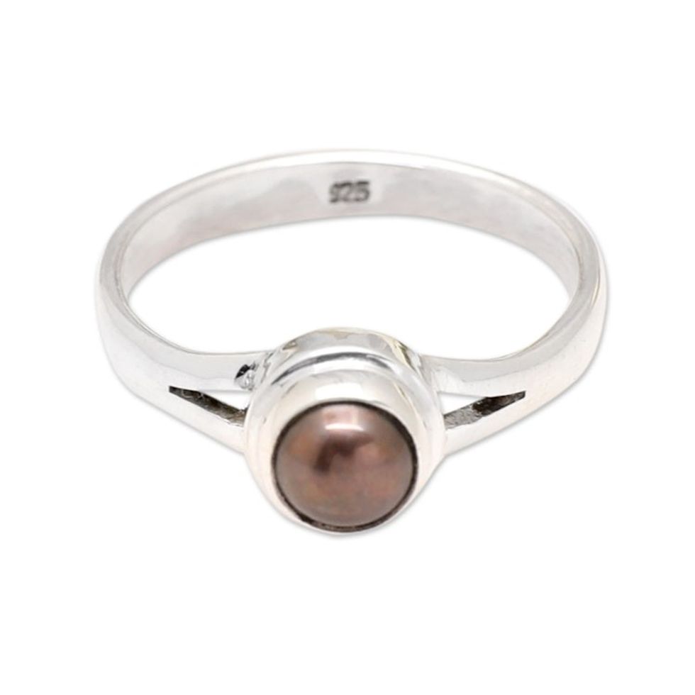 Sterling Silver Solitaire Ring with Cultured Pearl from Bali 'Petite Glam'