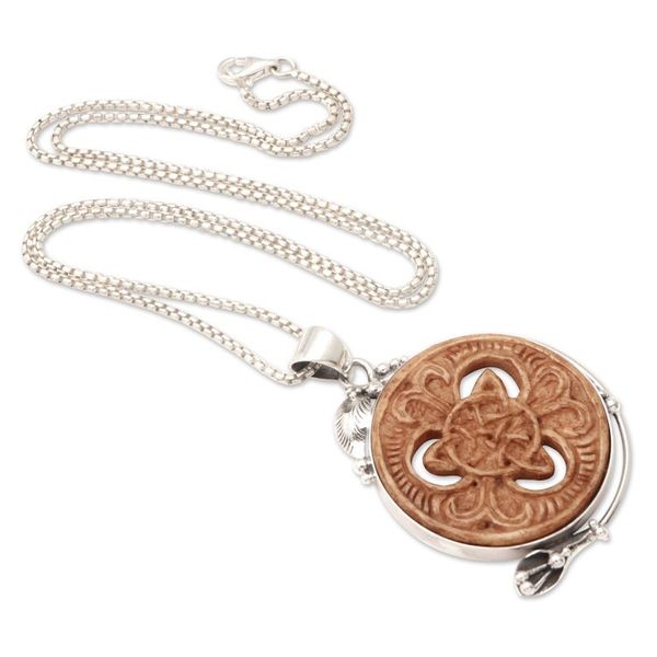 Alternate image for Mens Sterling Silver Pendant Necklace with Triquetra Symbol Harmonious Triquetra