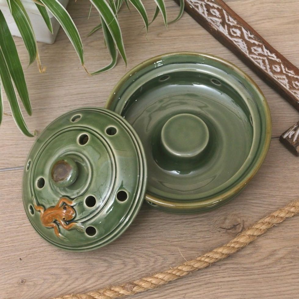 Handmade Porcelain Mosquito Coil Holder with Frog Motif 'Frog with Polka Dots'
