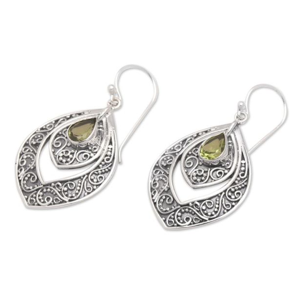 Alternate image for Sterling Silver Fashion Dangle Earrings with Peridot Stone Party Queen in Green