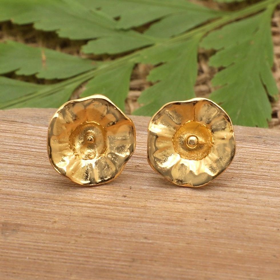 18k Gold-Plated Floral Button Earrings in a Polished Finish 'Eden Blooming'
