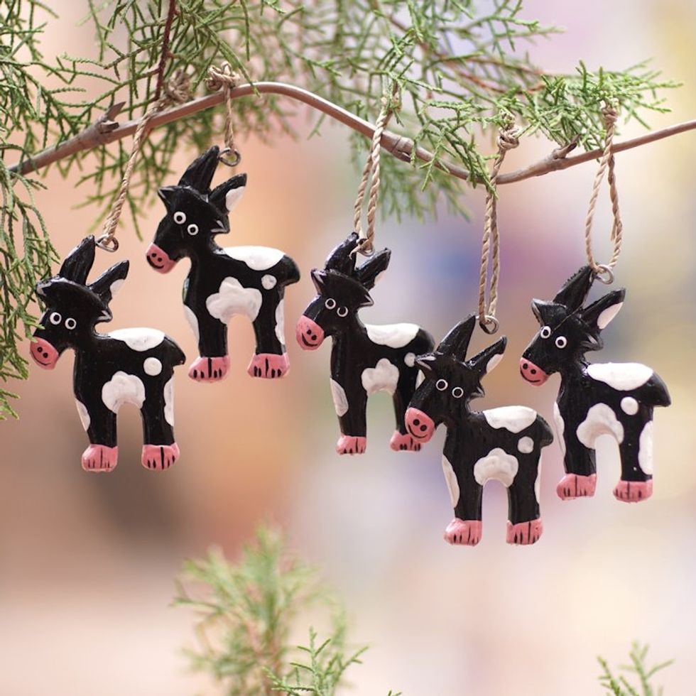 Set of 5 Handcrafted Albesia Wood Deer Ornaments in Black 'Night Deers'