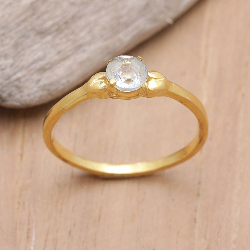 18k Gold-Plated Solitaire Ring with Faceted Blue Topaz Gem 'Sky Duchess'