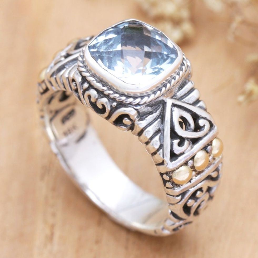 18k Gold-Accented Cocktail Ring with Blue Topaz Stone 'Sparkle Jungle'