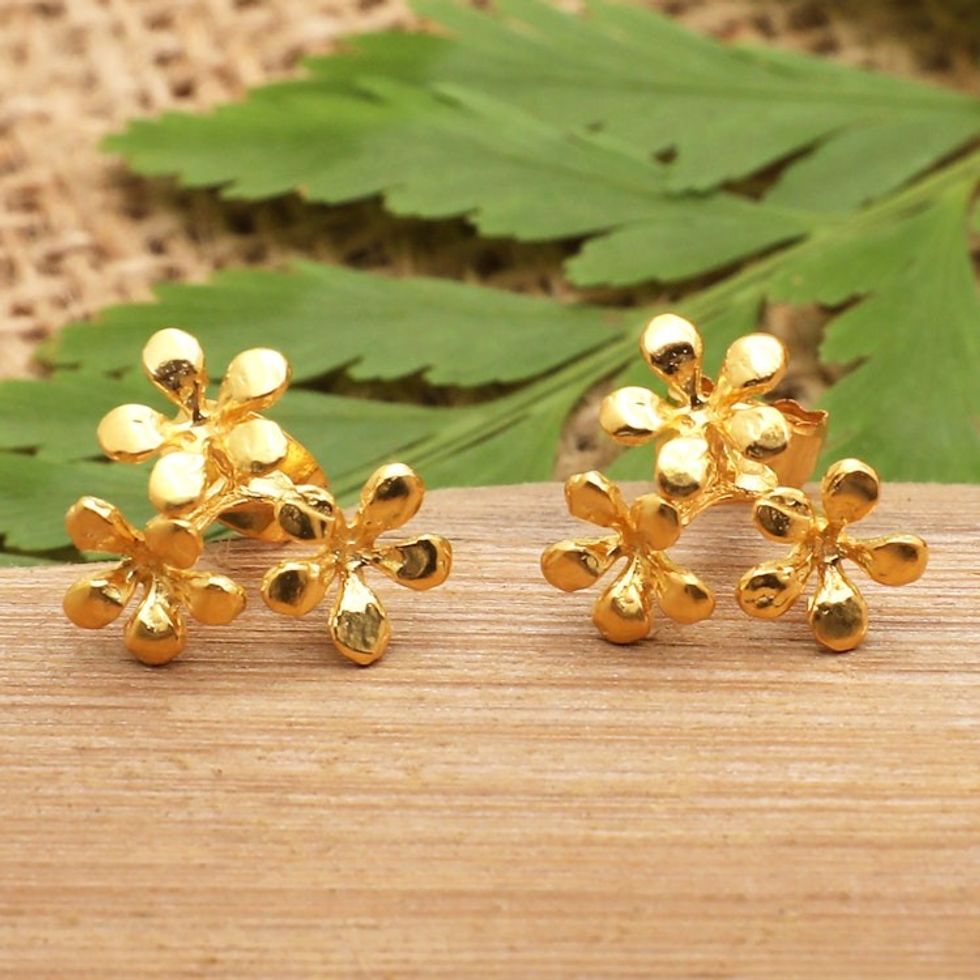 18k Gold-Plated Floral Drop Earrings in a High Polish Finish 'Primaveral Gold'