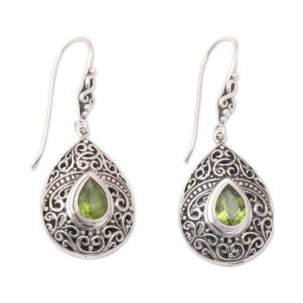 Alternate image for Traditional One-Carat Faceted Peridot Dangle Earrings Regal Paradise in Green