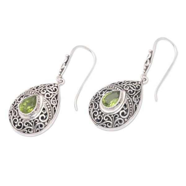 Alternate image for Traditional One-Carat Faceted Peridot Dangle Earrings Regal Paradise in Green
