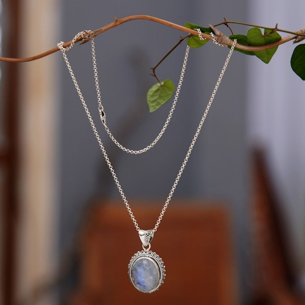 Traditional Natural Rainbow Moonstone Pendant Necklace 'Queen Moonlight'