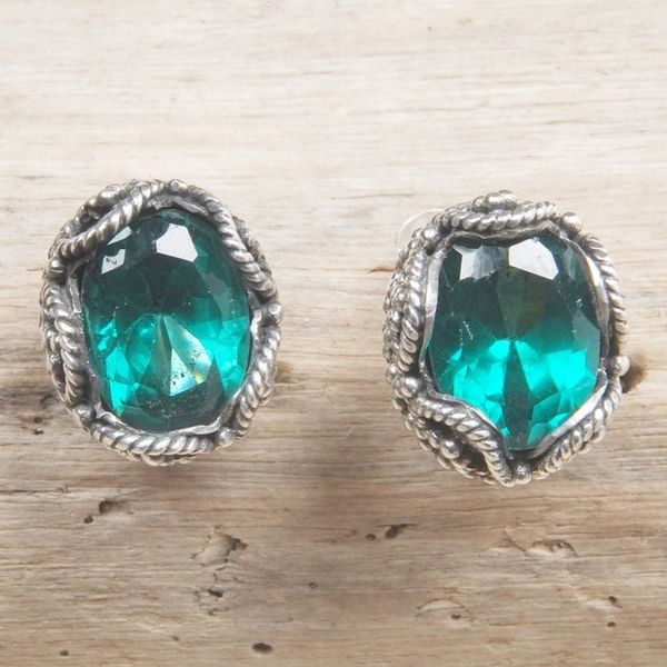 Alternate image for Sterling Silver Stud Earrings with Oval Green Quartz Stones Dainty Green