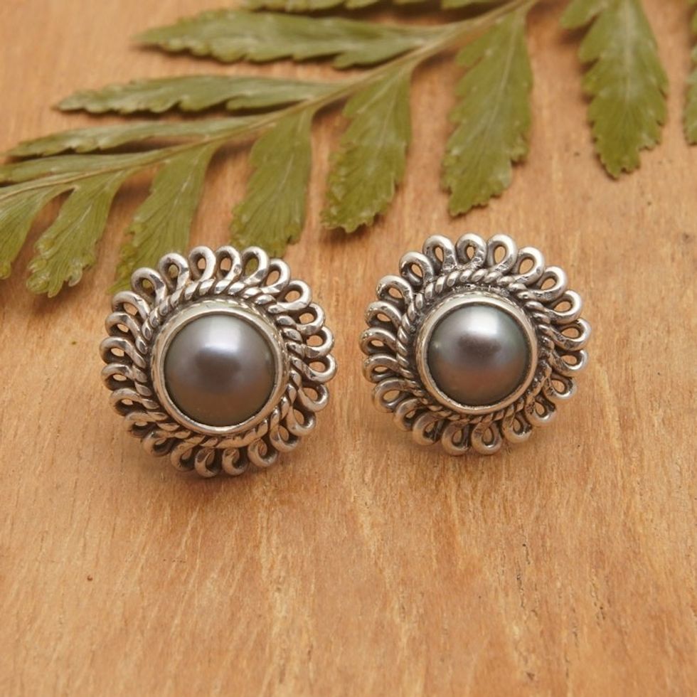 Sterling Silver Stud Earrings with Grey Cultured Pearls 'Grey Elegance'