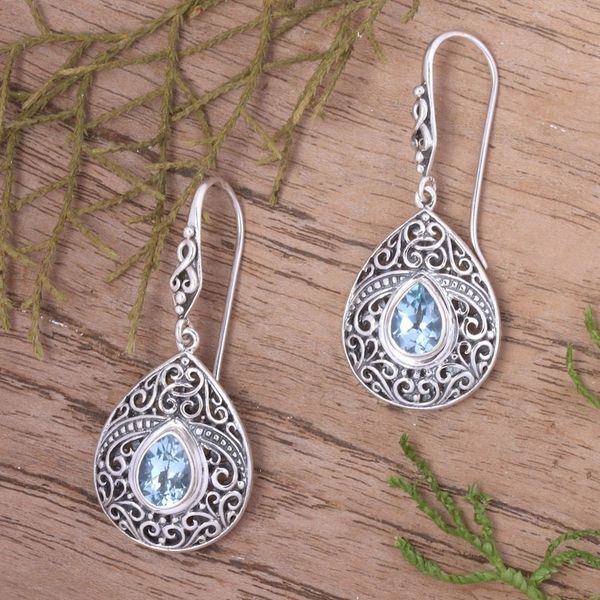 Alternate image for Traditional Two-Carat Faceted Blue Topaz Dangle Earrings Regal Paradise in Blue