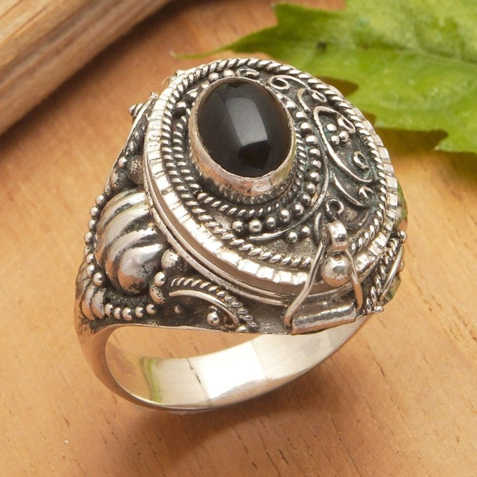 Sterling Silver Locket Ring with Black Onyx Stone from Bali 'Midnight Chic'