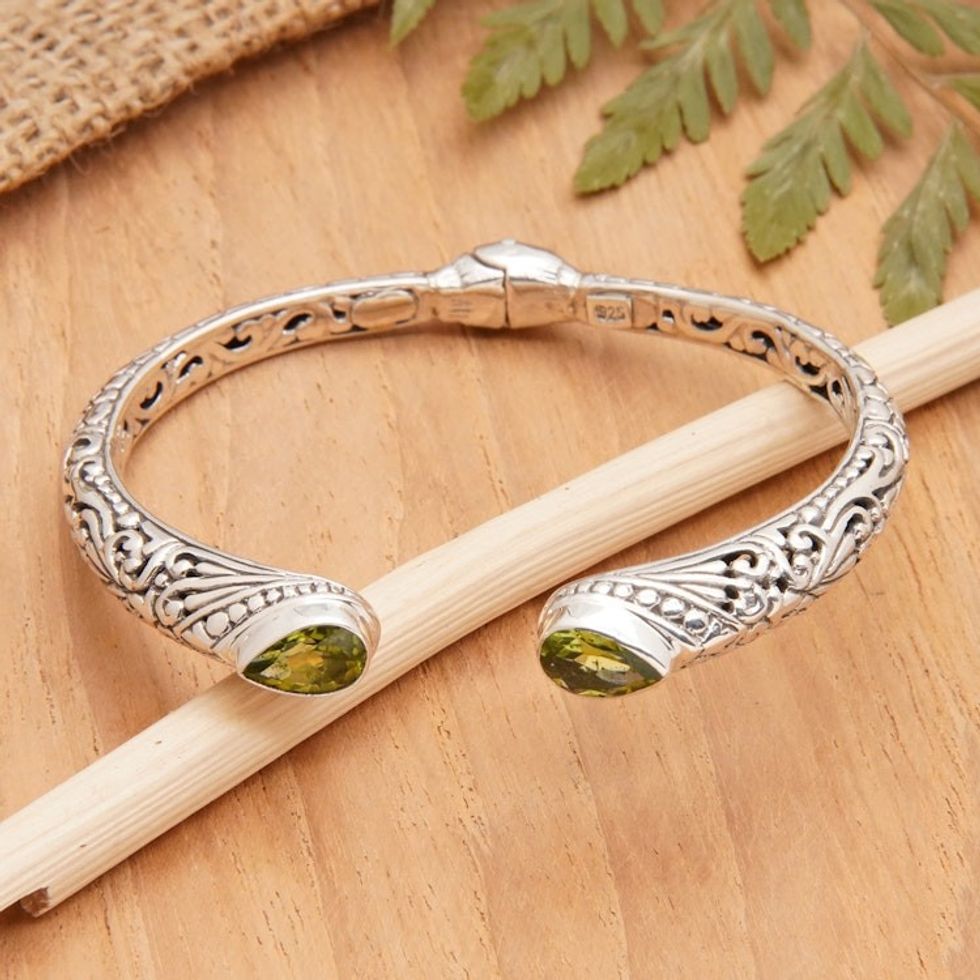 Polished Cuff Bracelet with Over-One-Carat Peridot Jewels 'Green Tegalalang'
