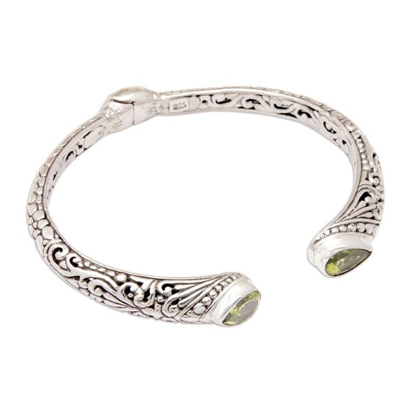 Alternate image for Polished Cuff Bracelet with Over-One-Carat Peridot Jewels Green Tegalalang