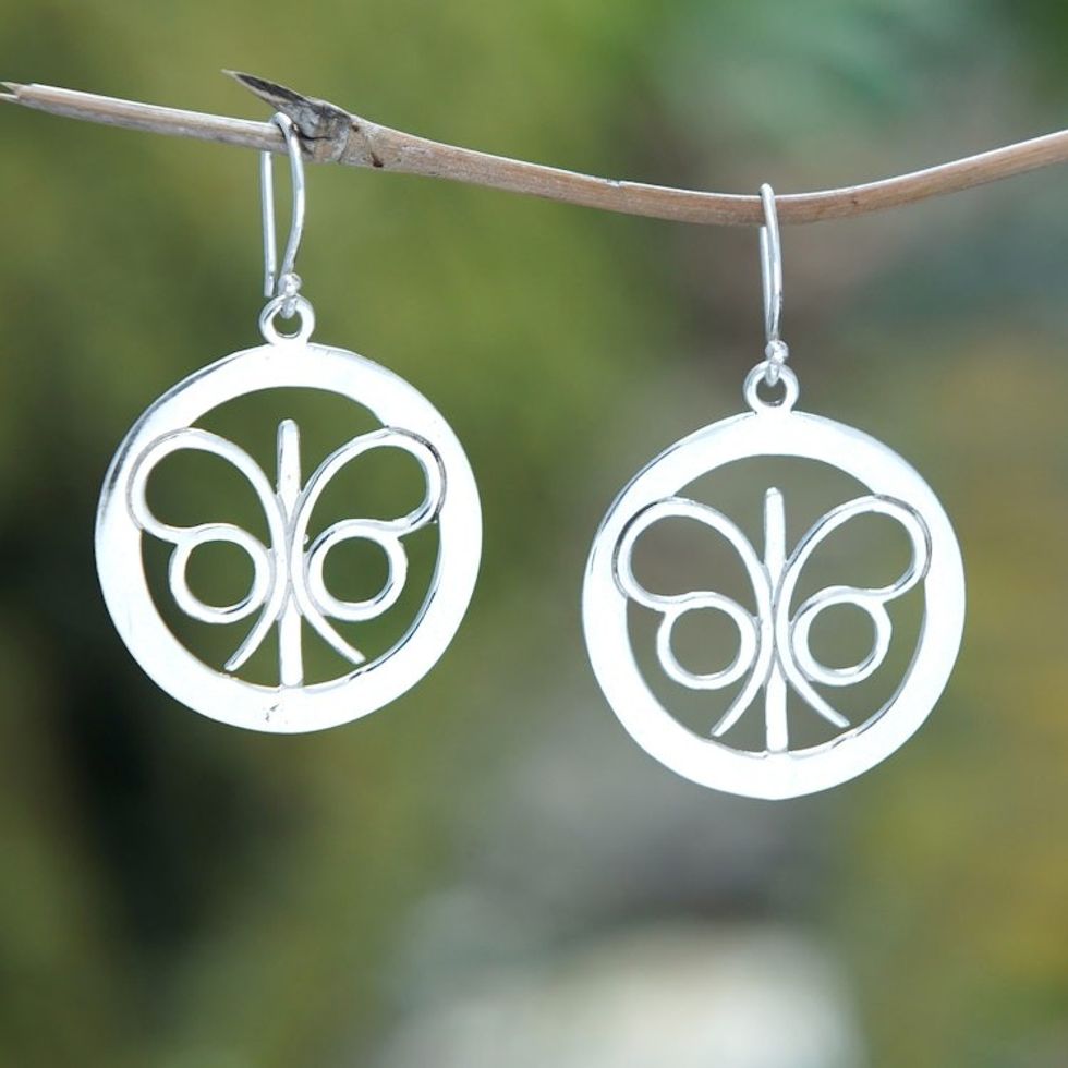 Minimalist Round Sterling Silver Butterfly Dangle Earrings 'Noble Fluttering'