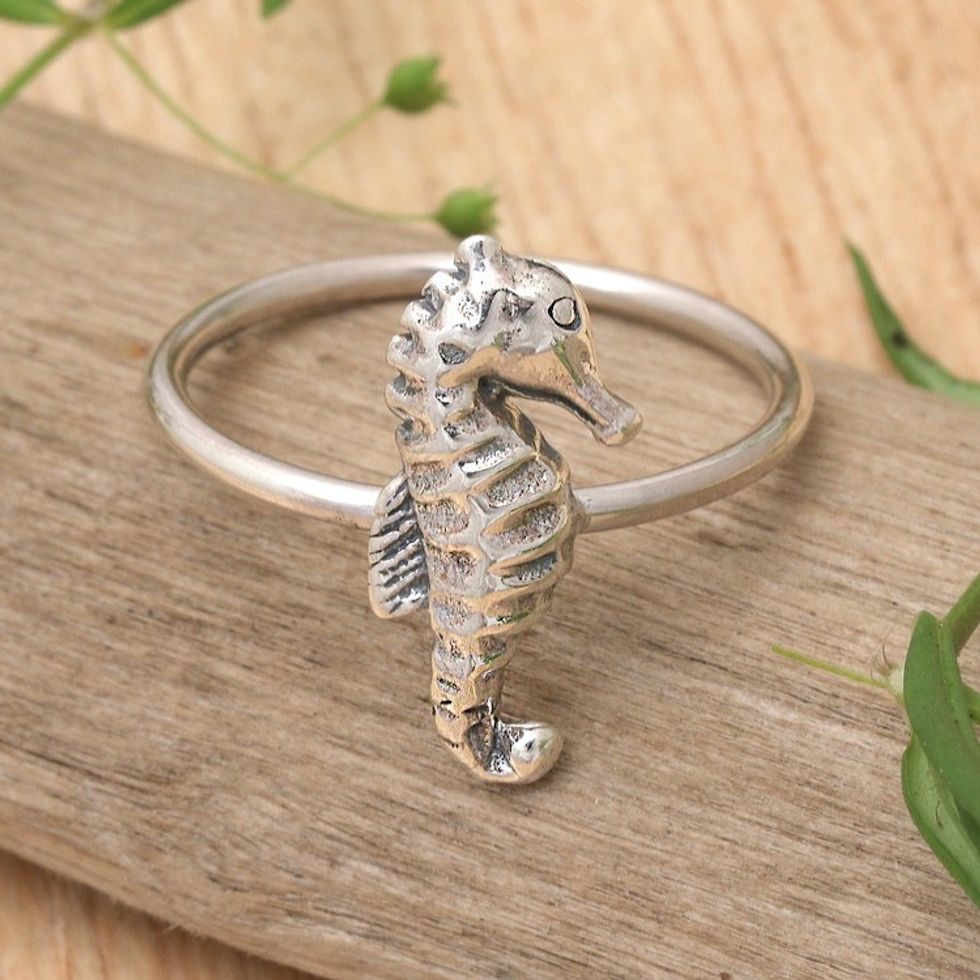 Sterling Silver Seahorse-Themed Cocktail Ring 'Seahorse Origin'