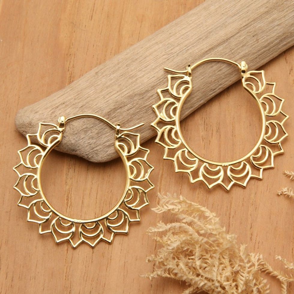 High-Polished Sun-Shaped 18k Gold-Plated Hoop Earrings 'Sanur Dawn'