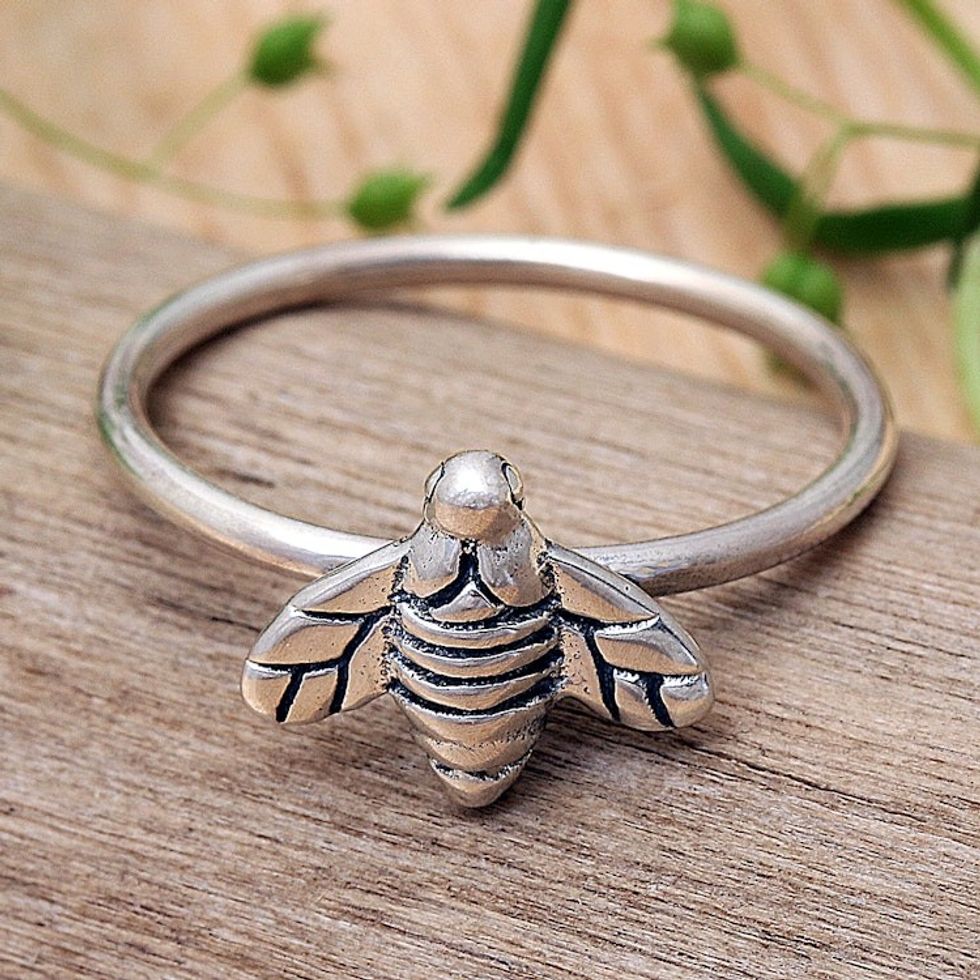 Polished and Oxidized Sterling Silver Bee Cocktail Ring 'Bee Luminous'