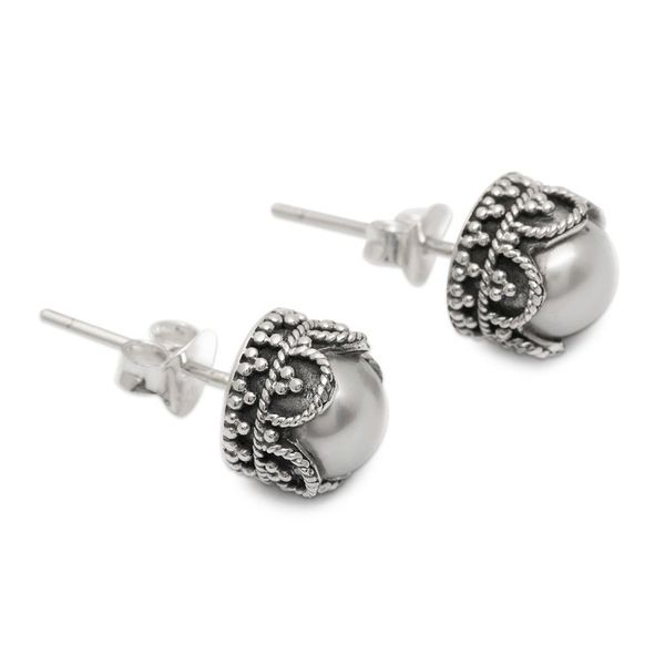 Alternate image for Classic Balinese-Made Grey Cultured Pearl Stud Earrings Pearly Manifestation