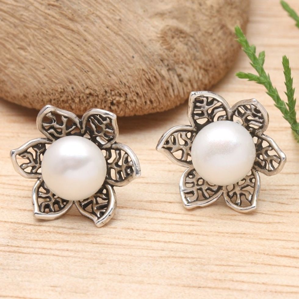 Floral Natural Silver-White Cultured Pearl Button Earrings 'Pearly Spring'