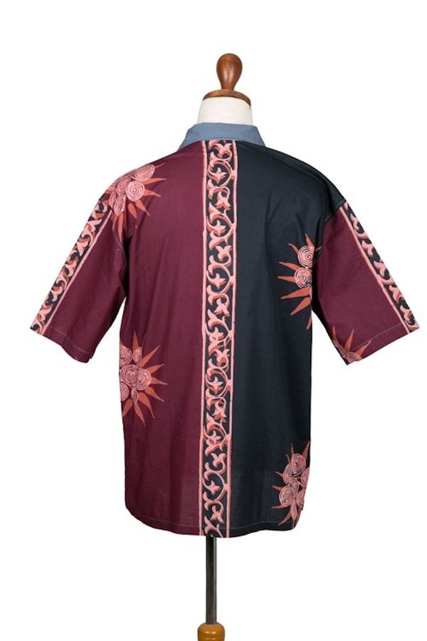 Alternate image for Mens Short-Sleeved Batik Cotton Button Shirt from Bali Sunshine in Ubud