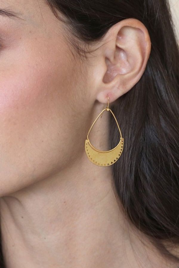 Alternate image for Modern Openwork Gold-Plated Crescent-Shaped Dangle Earrings Moonlight Beauty