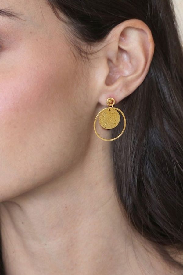 Alternate image for Semi-Abstract Polished and Hammered 18k Gold-Plated Earrings Victorious Earth
