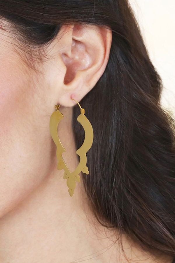 Alternate image for Balinese Handmade Polished 18k Gold-Plated Hoop Earrings Balinese Puissance