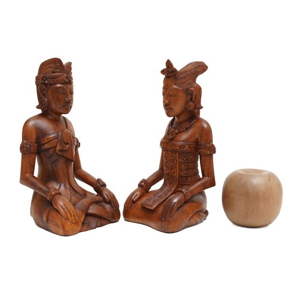 Alternate image for Traditional Balinese 2-Piece Suar Wood Couple Sculpture Set Harmonious Couple