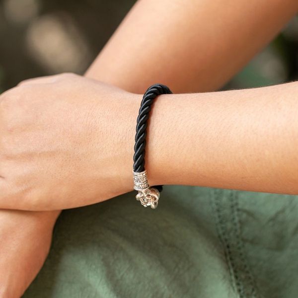 Alternate image for Balinese Artisan-Made Black Sterling Silver Pendant Bracelet Hero of Islands