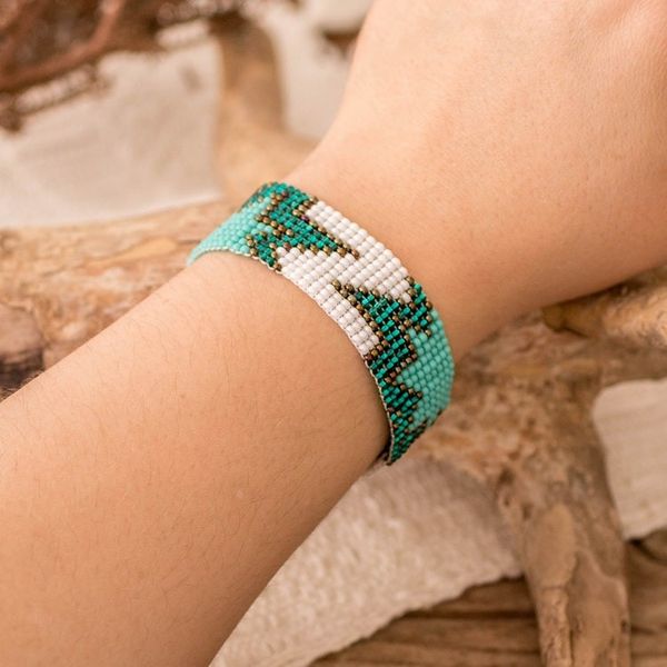 Alternate image for Turquoise and White Glass Beaded Star Wristband Bracelet Paradisial Blast