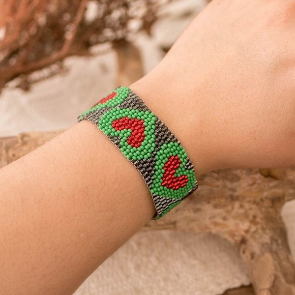 Alternate image for Adjustable Grey Red Green Beaded Bracelet with Heart Theme Green Queen of Hearts