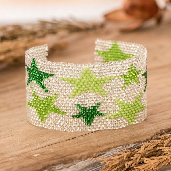 Alternate image for Green and Silver-Hued Star-Themed Beaded Wristband Bracelet Constellation in Silver