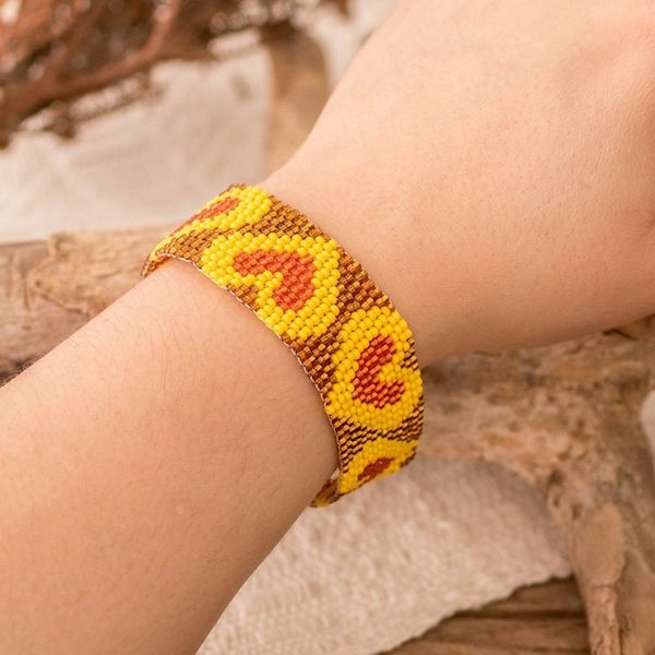 Alternate image for Yellow Orange Golden-Hued Beaded Bracelet with Heart Design Yellow Queen of Hearts