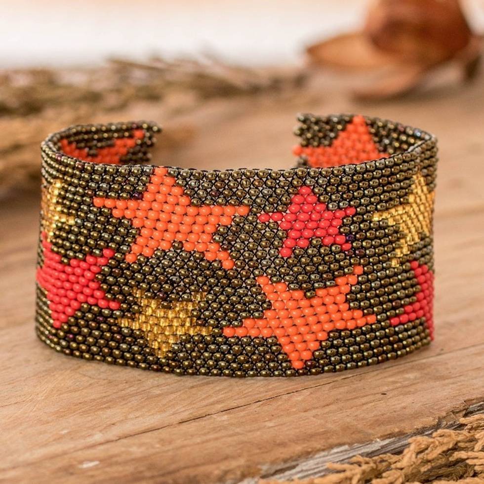 Guatemalan-Made Bronze Glass Beaded Star Wristband Bracelet 'Constellation in Bronze'