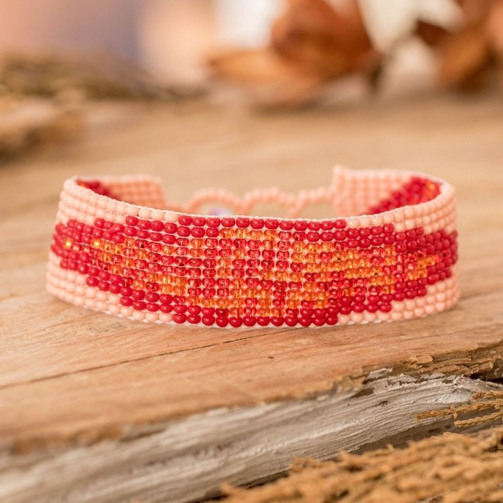 Modern Handmade Pink and Red Glass Beaded Wristband Bracelet 'Lovely Harmony'