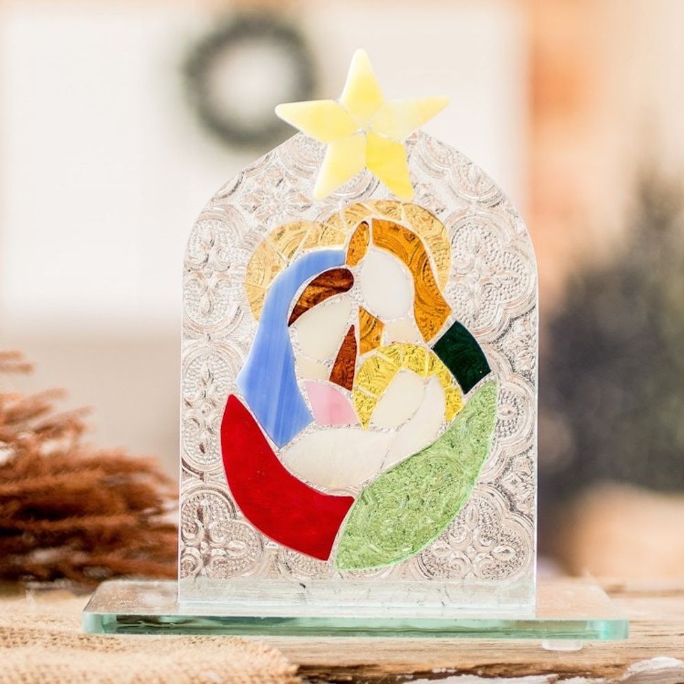 Handmade Religious Float Glass Home Accent in Red and Green 'Unconditional Bonds'