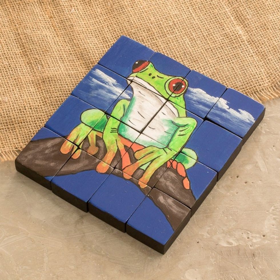 Hand-Painted Frog-Themed Pinewood Puzzle with 16 Pieces 'Tropical Croak'