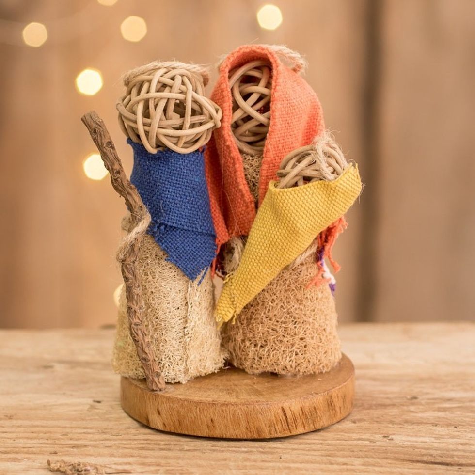 Colorful Natural Fiber Nativity Sculpture from El Salvador 'Bethlehem Miracle'