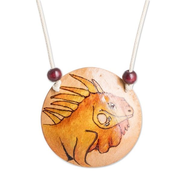 Alternate image for Hand-Painted Calabash Gourd Iguana Pendant Necklace Gentleness Portrayal