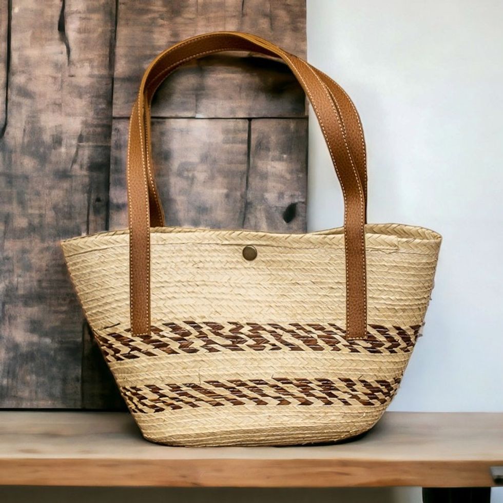 Handmade Natural Fiber Shoulder Bag with Sharp Brown Accents 'Sun Summer'