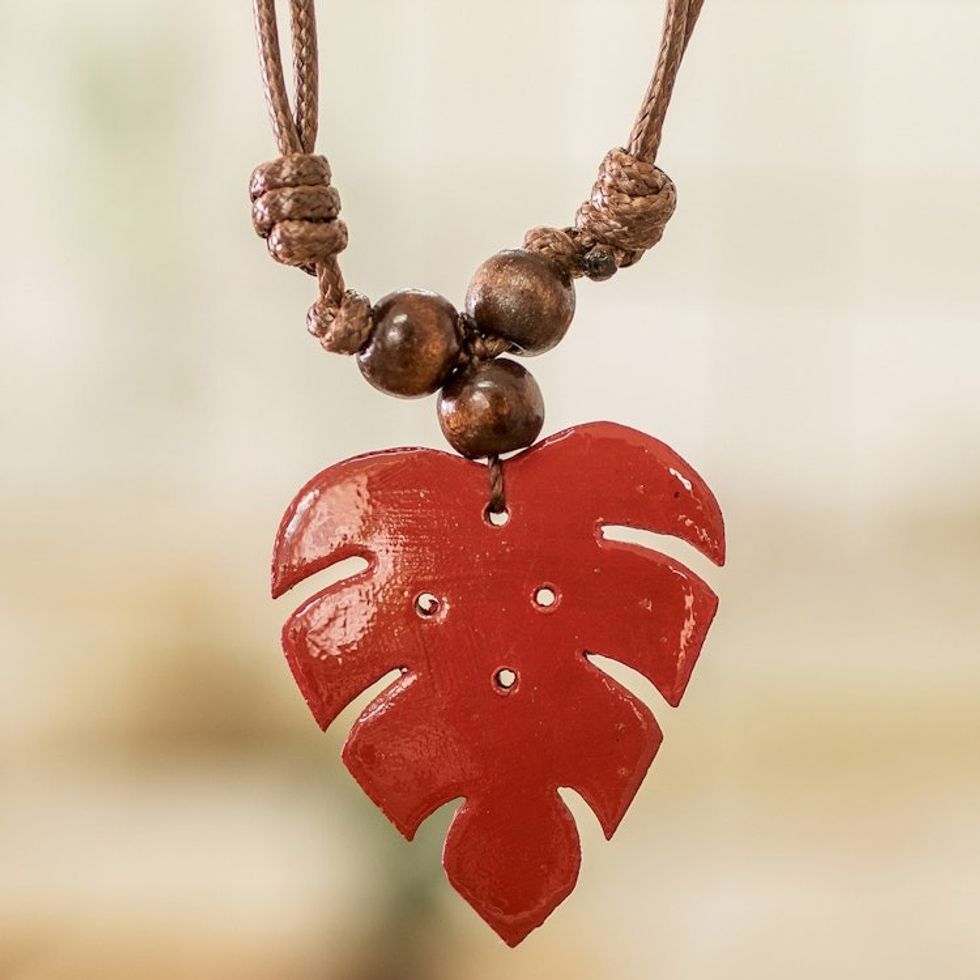 Crimson Calabash Gourd Pendant Necklace with Wood Beads 'Jungle Crimson'