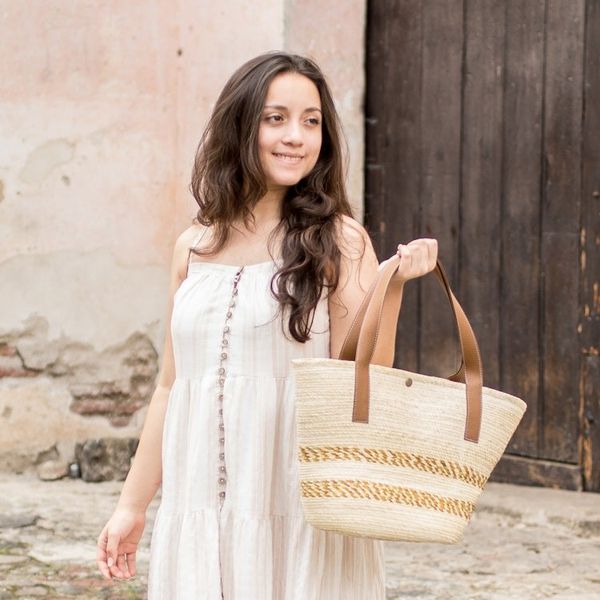 Alternate image for Handcrafted Beige and Golden Natural Fiber Shoulder Bag El Sunzal Beach